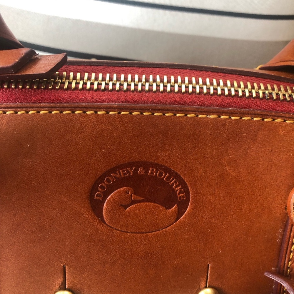 Dooney & Bourke Taupe and Brown Panama Wilson Satchel Vintage Bag - Picture 16 of 16